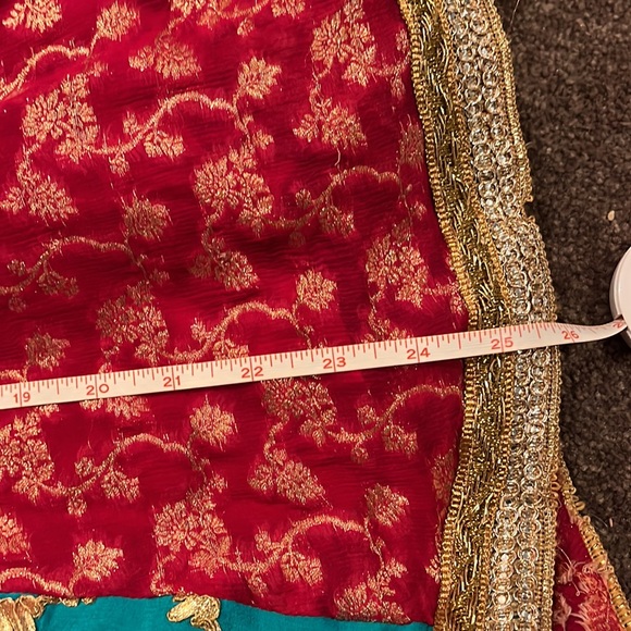 Gorgeous girls’ formal 2 pc outfit - Picture 15 of 15